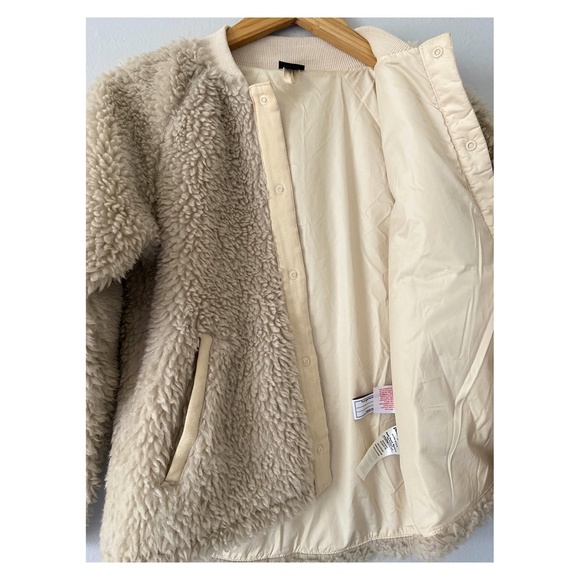 Patagonia Chunky Fleece Teddy Faux Fur Outdoorsy Bomber Jacket - Picture 4 of 4